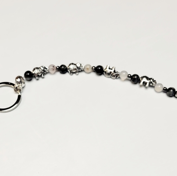 Elephant Beaded Keychain Handmade - Picture 3 of 4
